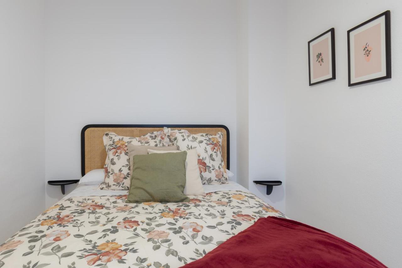 Bright Apartment With Patio And Balconies In The Center Málaga Exterior foto
